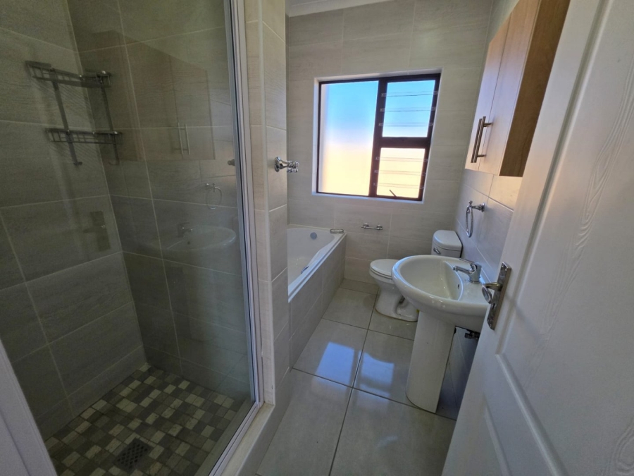 2 Bedroom Property for Sale in La Provance Free State